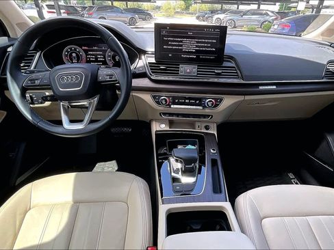 Used 2021 Audi Q5 Premium Plus image 15