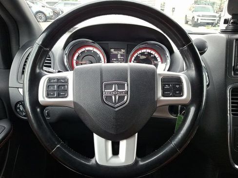 Used 2020 Dodge Grand Caravan GT FWD image 19