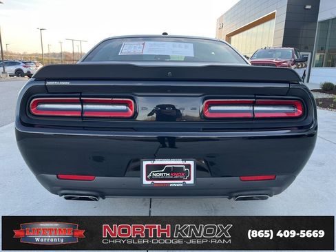 Used 2023 Dodge Challenger R/T w/ Blacktop Package image 17