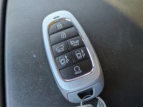 Used 2023 Hyundai Santa Fe Limited image 35