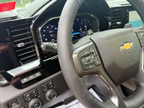Used 2024 Chevrolet Silverado 1500 High Country AWD/4WD image 19