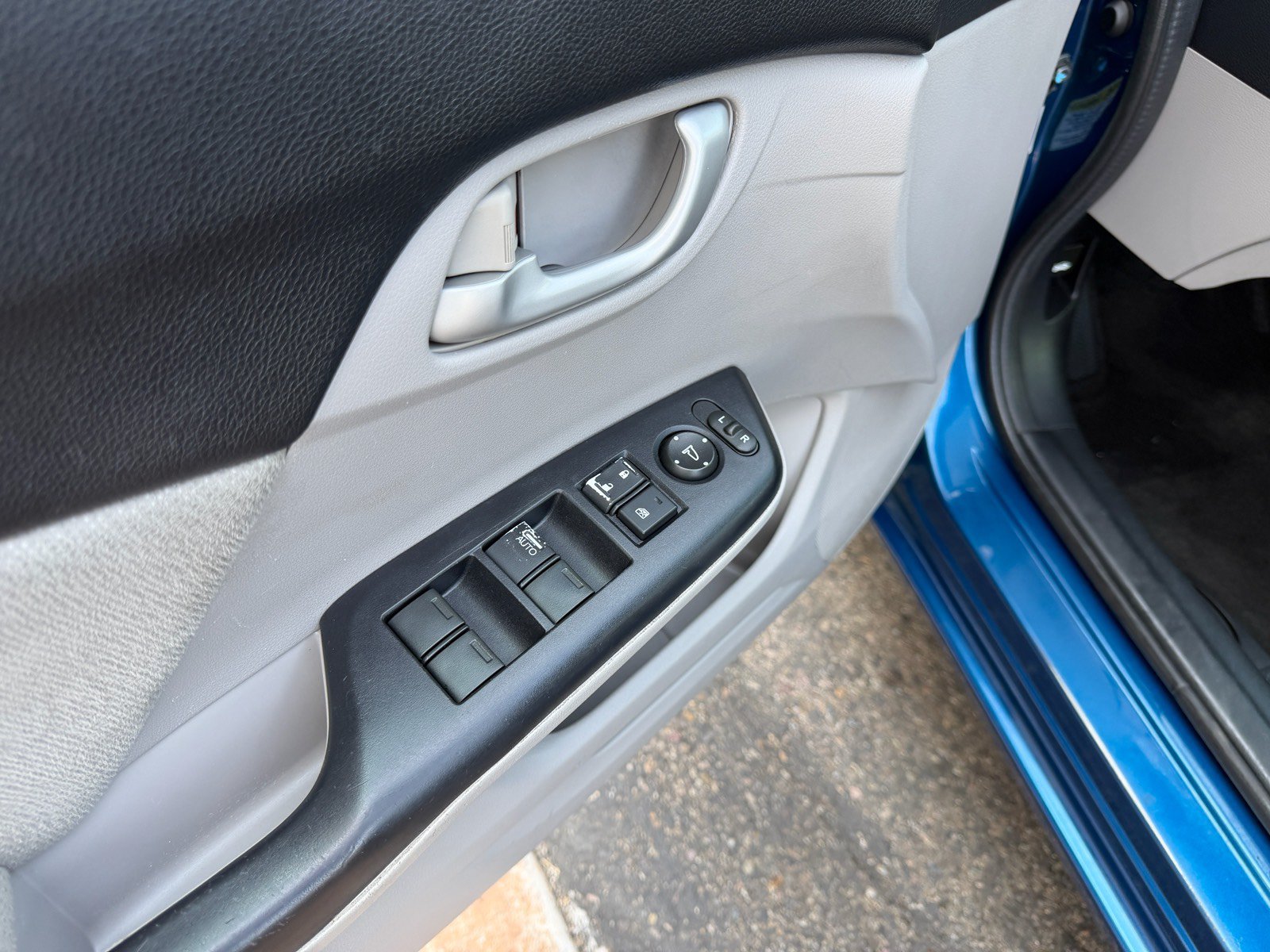 Used 2013 Honda Civic LX image 16