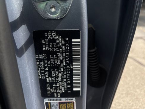 Used 2025 Kia Sportage LX image 33