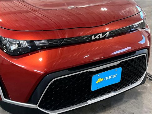 Used 2023 Kia Soul LX image 29