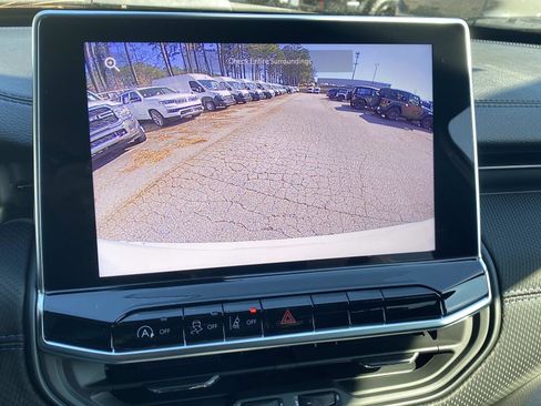 New 2026 Jeep Compass Latitude image 16