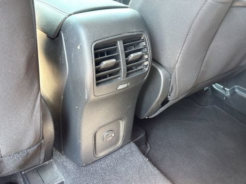 Used 2020 Ford Escape SE AWD/4WD image 17
