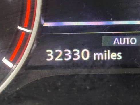 Used 2025 Nissan Rogue SV AWD/4WD image 9