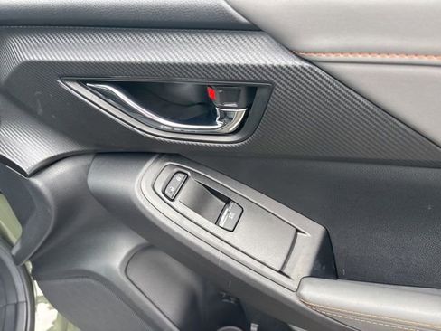 Used 2024 Subaru Crosstrek 2.5i Limited w/ Popular Package #3A image 12