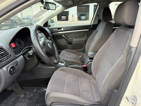 Used 2008 Volkswagen Jetta S FWD image 2