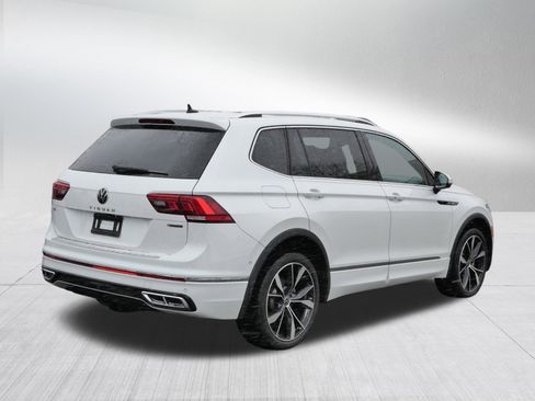 Certified 2022 Volkswagen Tiguan SEL R-Line AWD/4WD image 7