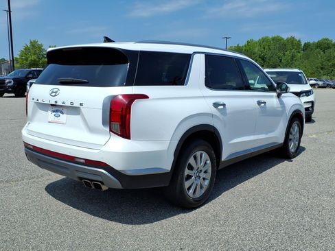 Used 2024 Hyundai Palisade SEL FWD image 24