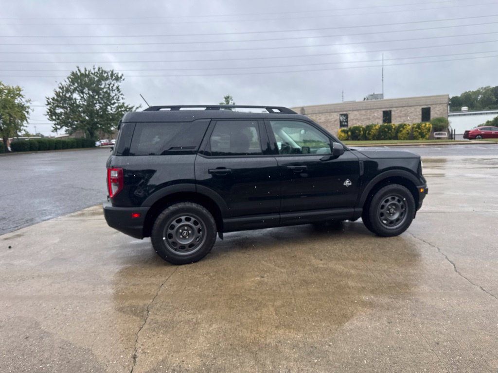 Used 2024 Ford Bronco Sport Outer Banks AWD/4WD image 13