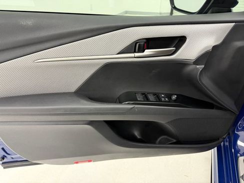 Used 2025 Toyota Camry SE w/ Convenience Package image 31