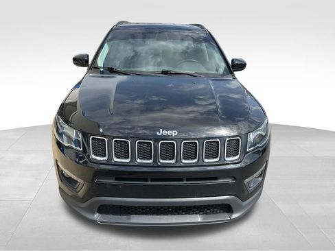 Used 2020 Jeep Compass Latitude w/ Cold Weather Group image 2
