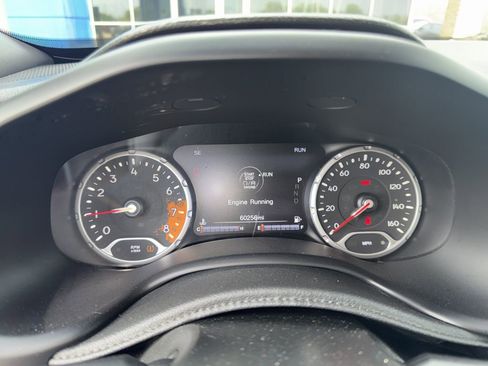 Used 2018 Jeep Renegade Trailhawk w/ Safety & Security Group image 8