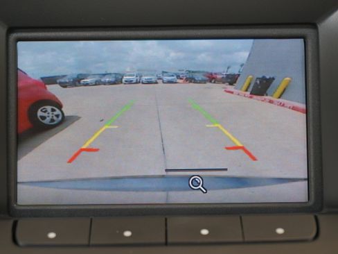 Used 2018 Ford Taurus SE image 16