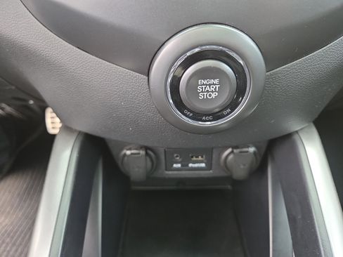 Used 2014 Hyundai Veloster Turbo w/ Turbo Technology Package 04 image 24