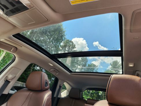 Used 2019 Acura RDX AWD w/ Advance Package image 16