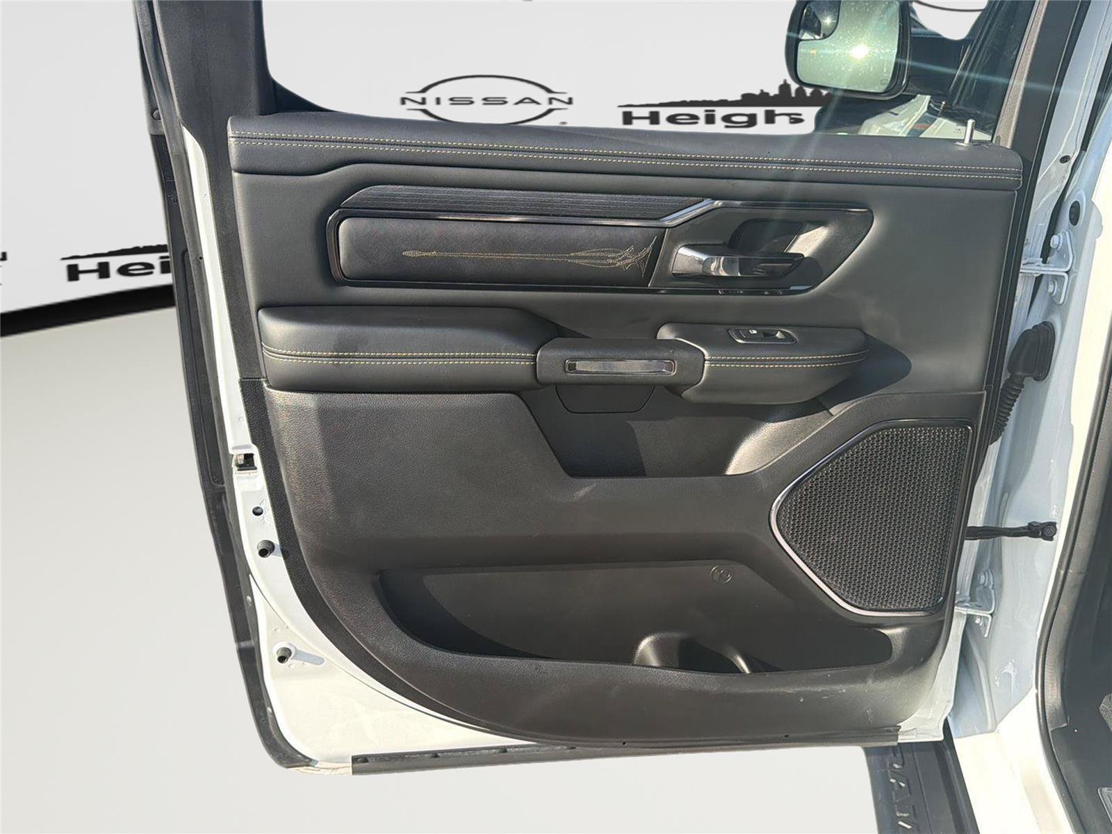 Used 2024 RAM 1500 Limited AWD/4WD image 23