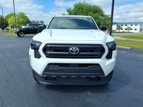 Used 2025 Toyota Tacoma SR RWD image 8