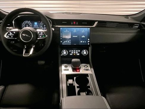 New 2026 Jaguar F-PACE R-Dynamic S AWD/4WD image 6