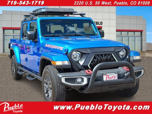 Used 2024 Jeep Gladiator Sport image 1