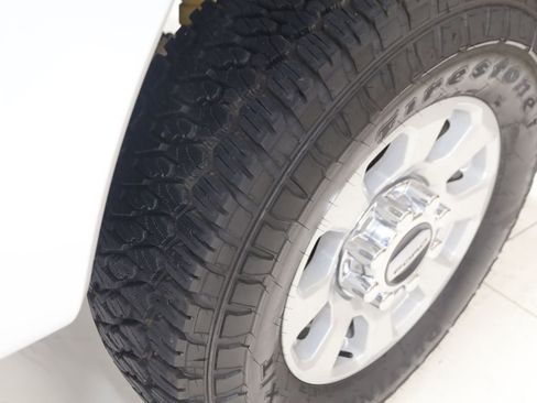 Used 2024 Ford F250 XLT w/ FX4 Off-Road Package AWD/4WD image 26