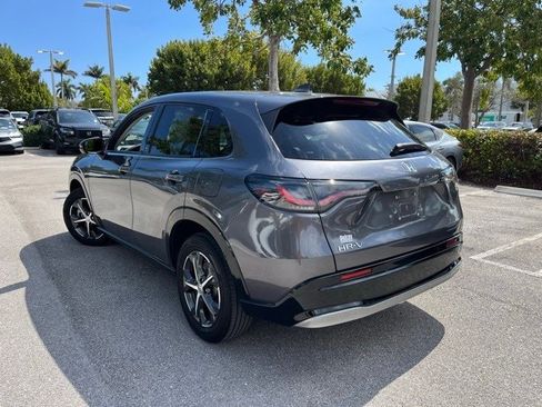 Used 2024 Honda HR-V EX-L image 3