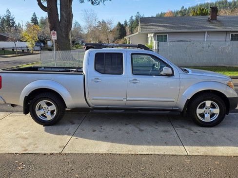 Used 2007 Nissan Frontier LE w/ Leather Pkg image 4