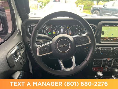Used 2022 Jeep Wrangler Unlimited Rubicon 4xe w/ Cold Weather Group AWD/4WD image 16
