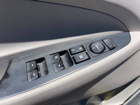 Used 2018 Hyundai Tucson Value AWD/4WD image 21