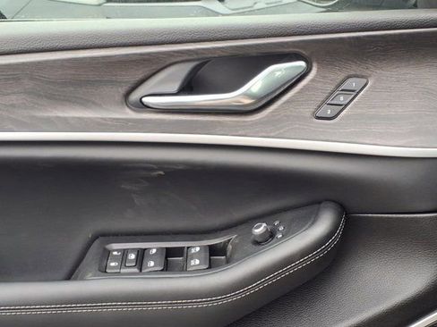 New 2026 Jeep Grand Cherokee L Limited w/ Limited Altitude Package image 14