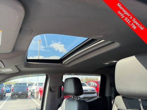 Used 2021 GMC Sierra 1500 SLT AWD/4WD image 29