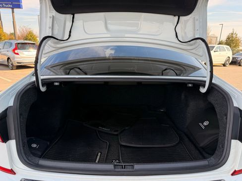 Used 2022 Volkswagen Passat 2.0T image 41