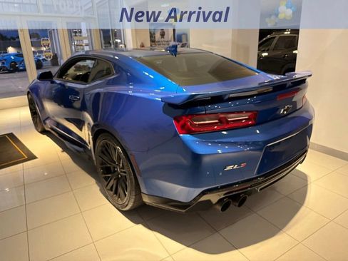 Used 2018 Chevrolet Camaro ZL1 w/ LPO, ZL1 Protection Package RWD image 9