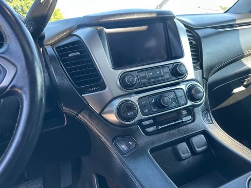 Used 2018 Chevrolet Suburban LT AWD/4WD image 4