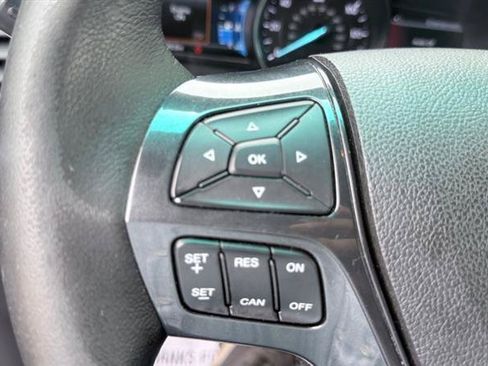Used 2016 Ford Explorer XLT w/ Equipment Group 201A AWD/4WD image 26