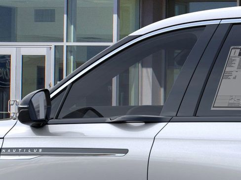New 2026 Lincoln Nautilus Premier image 20