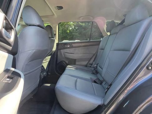 Used 2018 Subaru Outback 2.5i Limited AWD/4WD image 12