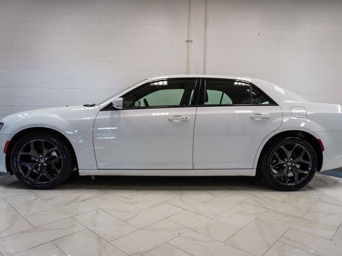 Used 2023 Chrysler 300 S image 35