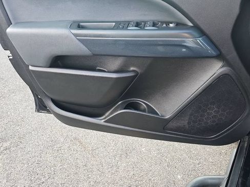 Used 2019 Chevrolet Colorado Z71 w/ Z71 Midnight Edition AWD/4WD image 20