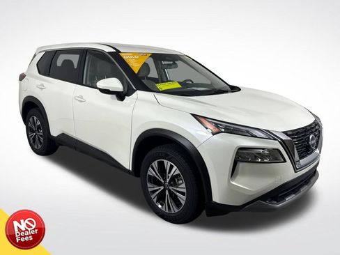 Used 2023 Nissan Rogue SV FWD image 1