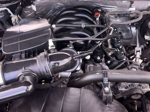 Used 2022 Ford F250 XL w/ Power Equipment Group image 10