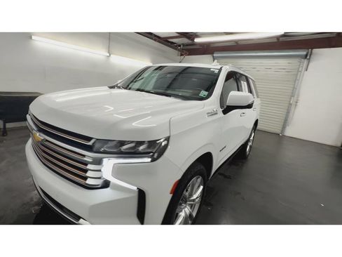 Certified 2023 Chevrolet Tahoe High Country AWD/4WD image 4