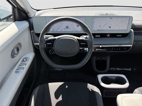 Used 2024 Hyundai Ioniq 5 SEL RWD image 14