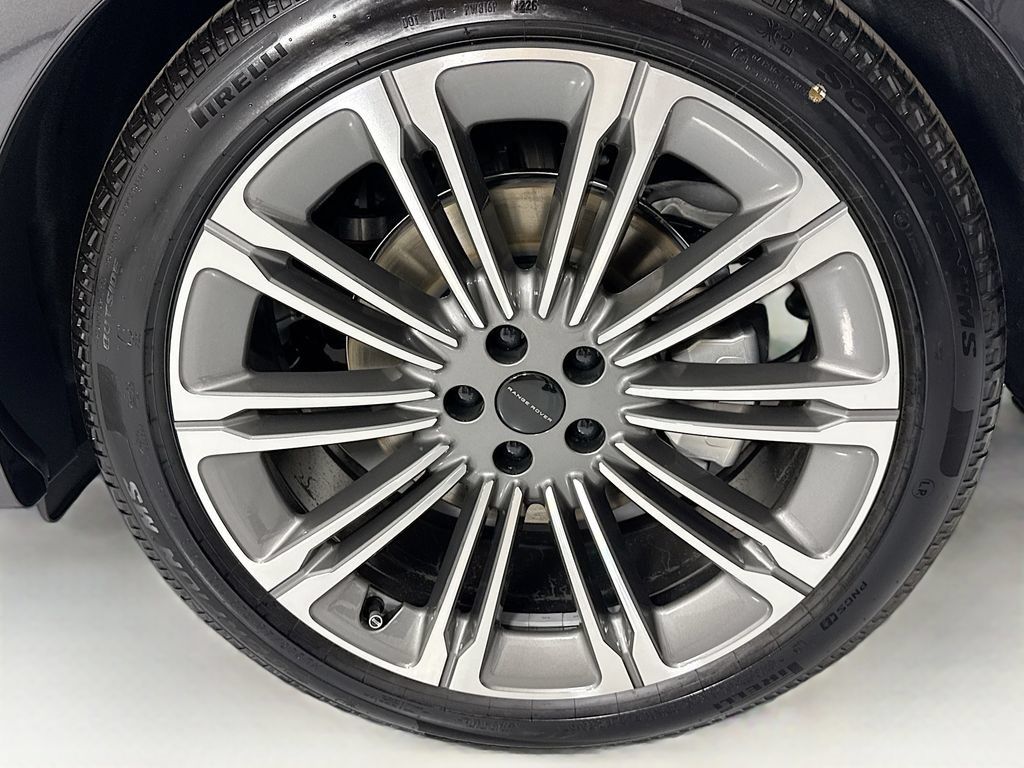 New 2026 Land Rover Range Rover Sport Dynamic SE AWD/4WD image 30
