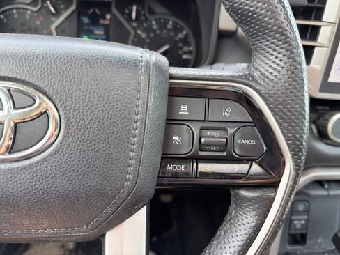 Used 2022 Toyota Tundra Limited AWD/4WD image 19