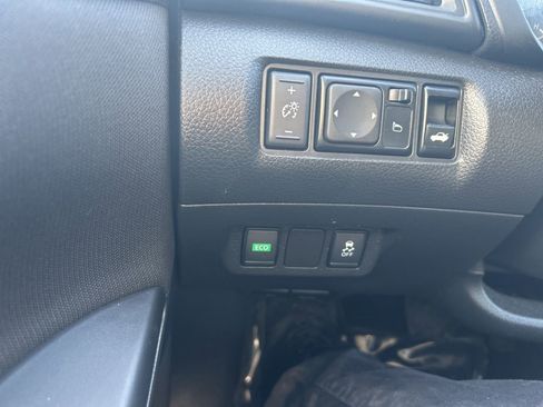 Used 2019 Nissan Sentra S image 36