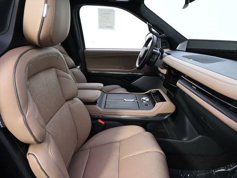 New 2026 Lincoln Navigator L Black Label image 16