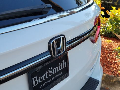 Used 2022 Honda Odyssey Elite image 7